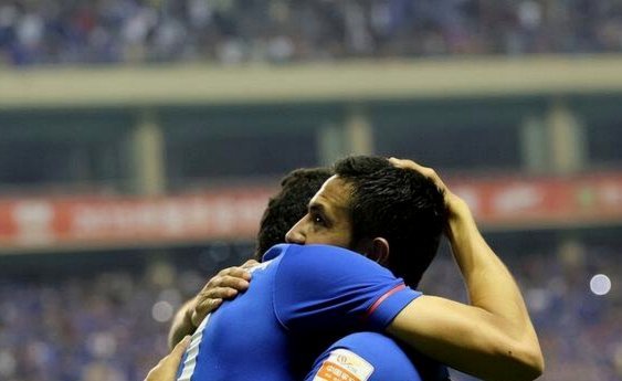 李帅晒出合照，曹赟定、莫雷诺、前申花董事长吴晓晖在列