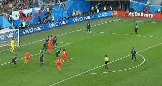 队报：德尚从未考虑过重召洛里；帕瓦尔状态太差无缘世界杯