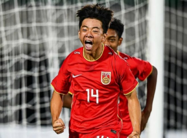 U17中国队vs沙特队 邝兆镭上半场作用分析