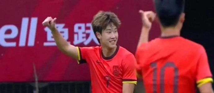 媒体人：非职业联赛拖累苗润东们成长，国内青训体系需贯通