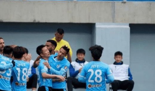 马莱莱补射，英博2-0泰山