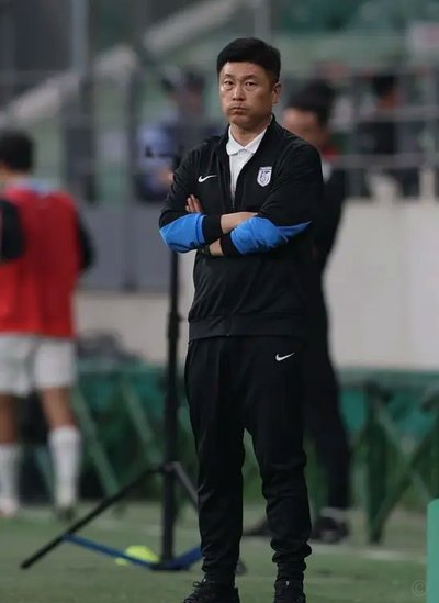 英博力克 罗竞建攻 2-0胜新鹏城